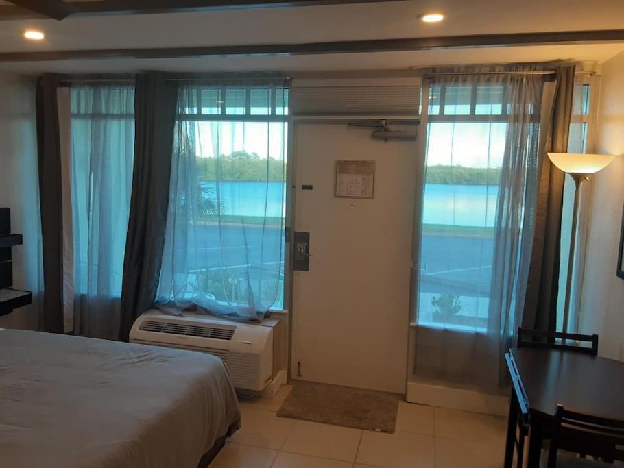 River Delight,Studio109, Beach & Pool Steps Away + Wifi Ruskin Ngoại thất bức ảnh